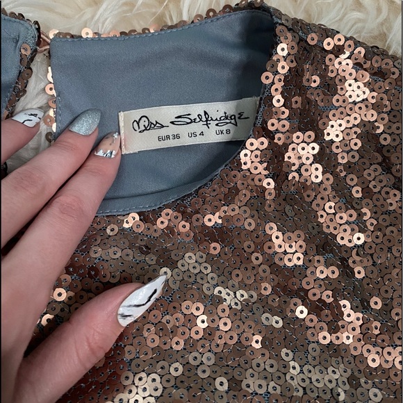 Cropped sequinned blouse - Picture 8 of 9